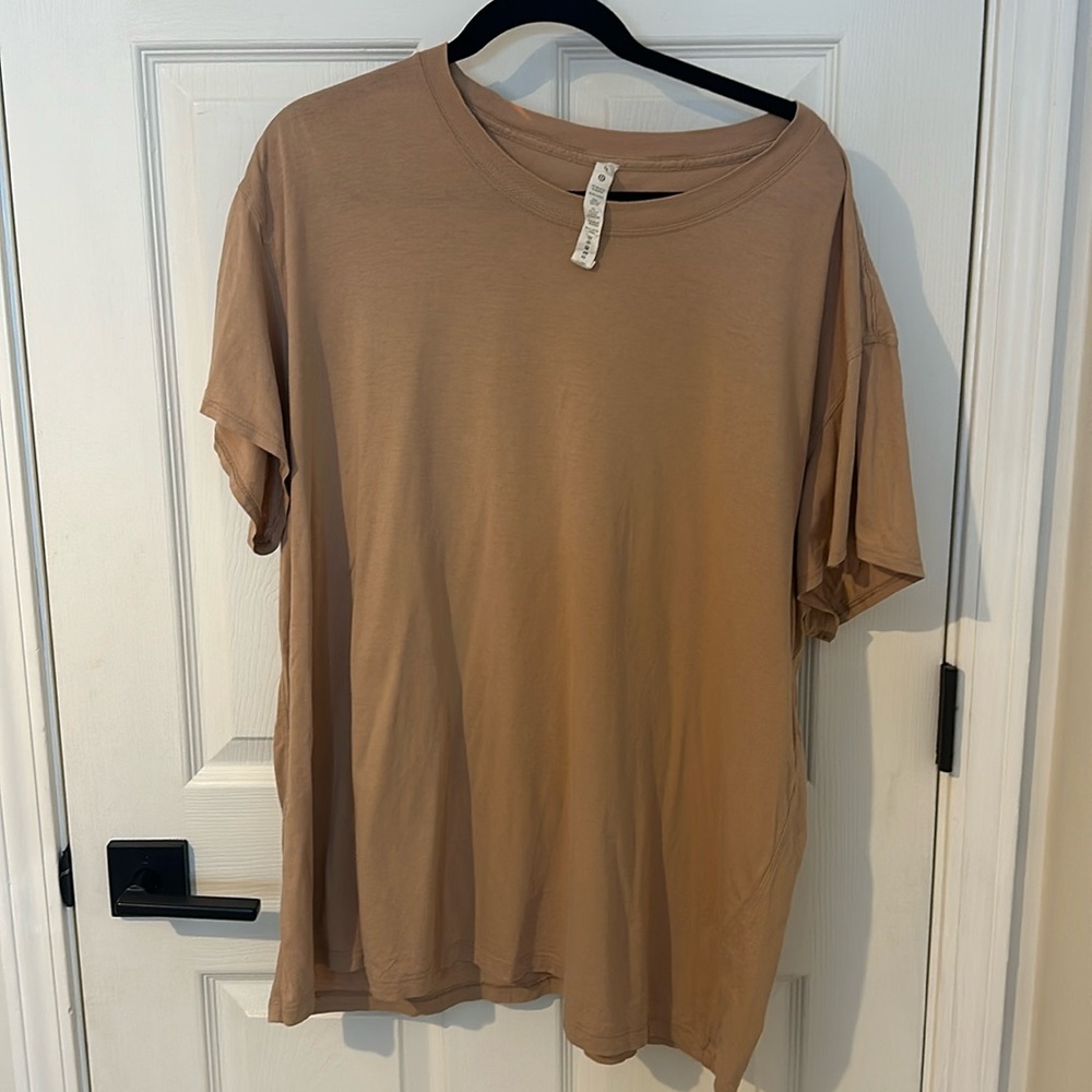 All yours Tee Lululemon